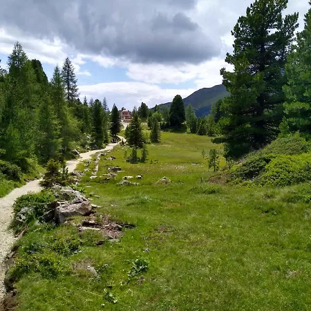 Alpenflair Mit Aussicht Zum Traeumen *
